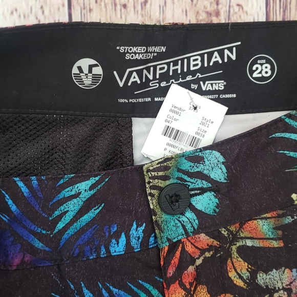 Tropical  Print Vans Board shorts🌴 - Picture 6 of 7